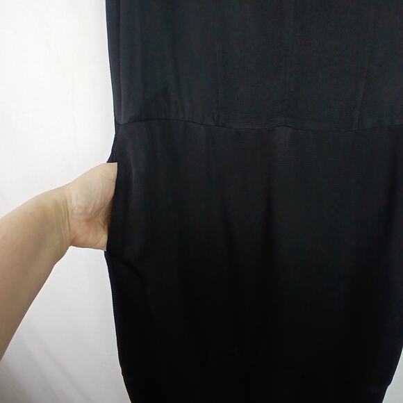 Everlane SZ XS The Satin V-Neck Maxi Dress Black NWT - Picture 6 of 7